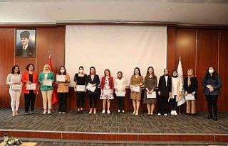 Ebeliğin tarihsel süreci ele alındı