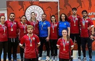 EBYÜ takımı Badminton Süper Lig Şampiyonasında...