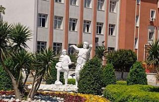 Efe heykelinin bakımı yapıldı