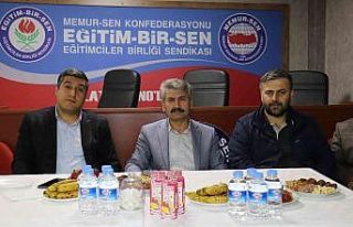 Eğitim Bir Sen üyeleri bayramlaştı