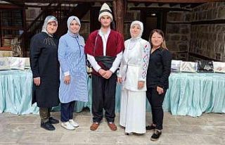 El emeği göz nuru çantalar satışa çıktı