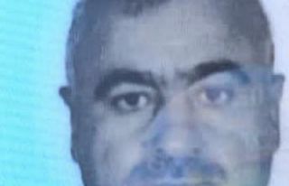 El frenini çekmediği tırının altında kalarak...