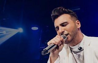 Emre Kaya Büyükşehir’in final programında sahne...