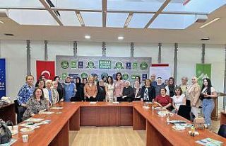Enerji timi, kadın kooperatiflerine tasarrufu anlattı