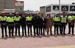 Erciş’te ’Yayalar İçin 5 Adımda Güvenli Trafik’...