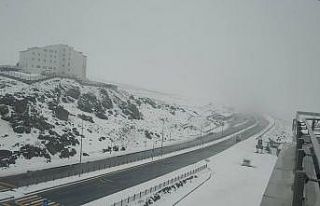 Erciyes’te Mayıs karı güzelliği