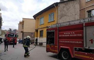 Evde yangın çıktı, 1 kişi dumandan etkilendi
