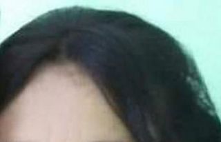 Evli 2 çocuk annesi kadın banyoda ölü bulundu