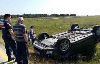 Fren yerine gaza bastı: Emniyet kemeri sayesinde...