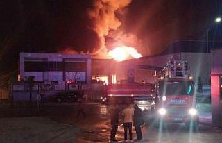 Gaziantep’te geri dönüşüm fabrikasında büyük...