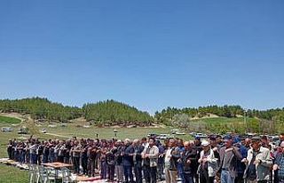 Gediz’de köylüler yağmur ve şükür duasına...