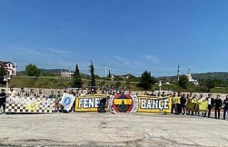 Genç Fenerbahçeliler sezonun son iç saha maçında...
