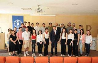 “Gençler geleceği, dünyayı ve Türkiye’yi...