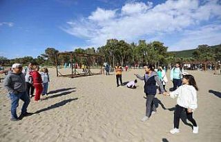 Gençlik kampında eğlence ve spor bir aradaydı