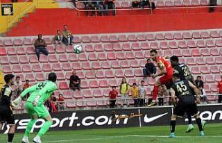 Gökhan Sazdağı 5. golüne imza attı