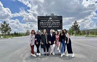 Gönüllü hizmet projesiyle Portekiz’e giden 16...