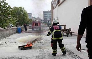 Gönüllü kadınlara “Yangın Güvenliği ve Yangına...