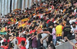 Göztepe taraftarından Süper Lig’e ‘İsyan Marşı’yla...