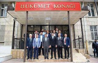 Gürkan, Doğanşehir Kaymakamı Kılıç’ı ziyaret...