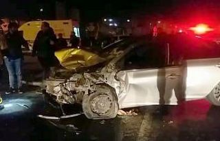 Hakkari’de trafik kazası: Biri polis 2 kişi hayatını...