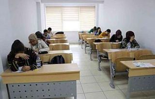 Haliliye’de gençler deneme sınavları ile üniversiteye...