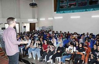 Haliliye’de öğrencilere destek semineri