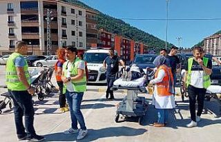 Hastanede gerçeği aratmayan deprem tatbikatı