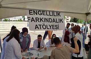 Hemşirelik öğrencilerinden engellilik farkındalık...