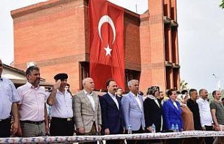 Hıdrellez programına halk yoğun ilgi gösterdi