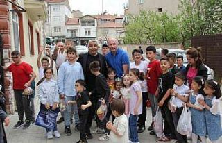 Hisarcık’ta bayram adağı dağıtma geleneği