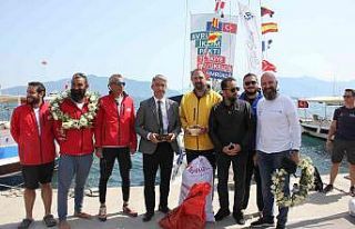 Hopa’dan denize açılarak yelkenli tekne ile Marmaris’e...