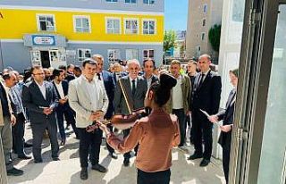 Horasan İnkılap ilkokulunda resim sergisi