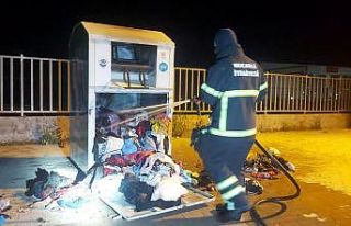 İhtiyaç sahibi vatandaşlar için toplanan kıyafetler...