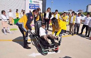 İlkokulu öğrencilerinden Trafik ve İlkyardım...