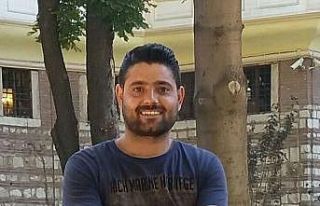 İnşaat işçisi, 3. kattan düşerek hayatını...