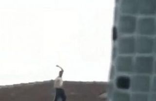 İstanbul’da korku dolu anlar kamerada: Çatıya...