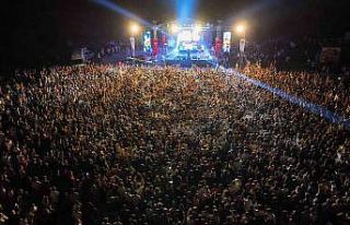 İzmir ilçelerinde 19 Mayıs kutlamaları