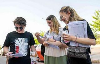 İzmir’de gençlere sürpriz