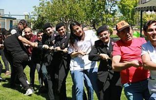 Jandarma özel vatandaşları unutmadı