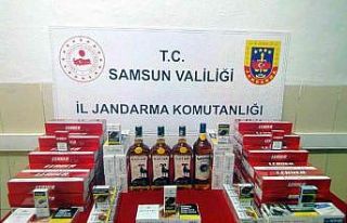 Jandarma şüpheli araçta kaçak içki ve sigara...