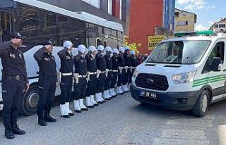 Kalp krizi geçiren polis memuru son yolculuğuna...