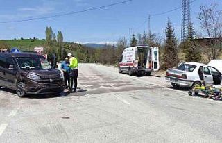 Karabük’te iki araç çarpıştı: 6 yaralı