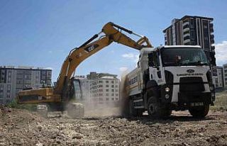 Karaköprü’de üstyapı ve yol çalışmaları...