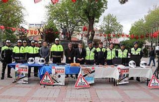 Karaman’da “Yayalar için 5 adımda güvenli trafik”...