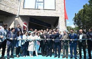 Karesi millet kıraathanesi açıldı