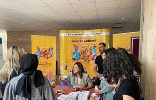 Kariyer Merkezinden öğrencilere iş hayatı semineri
