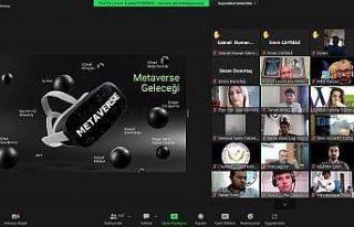 Kariyer merkezinin metaverse etkinliğine 5 oturumda...