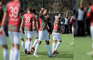 Karşıyaka, Mustafa Aşan ve Cenk Özbey ile sözleşme...