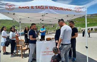 Kars’ta tütün ürünlerinin zararları anlatılıyor