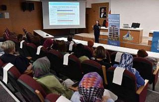 Kartepe Belediyesi personellerine sağlıklı beslenme...